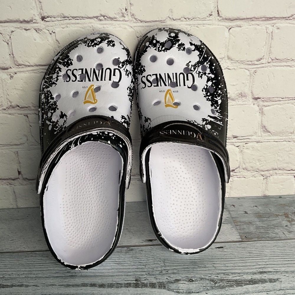 NWOT Guinness Beer Women's White/Black Slip On Clogs Size‎ 7